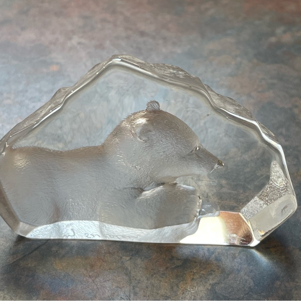 BEAUTIFUL ❤️LEAD CRYSTAL POLAR BEAR BY MATS JOHANSSON NWOB